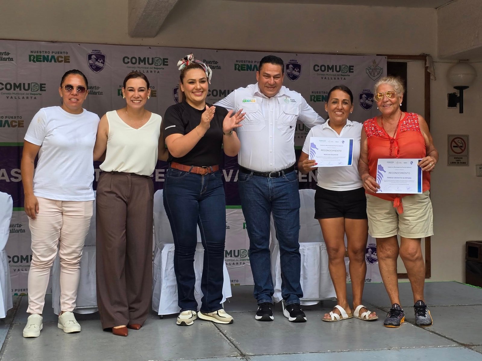 RECONOCEN A FUTBOLISTAS, LEYENDAS Y PROMOTOR@S DEL FUTBOL FEMENIL