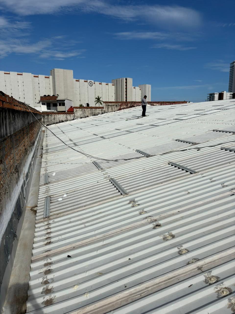 Comude Puerto Vallarta fortalece la infraestructura deportiva